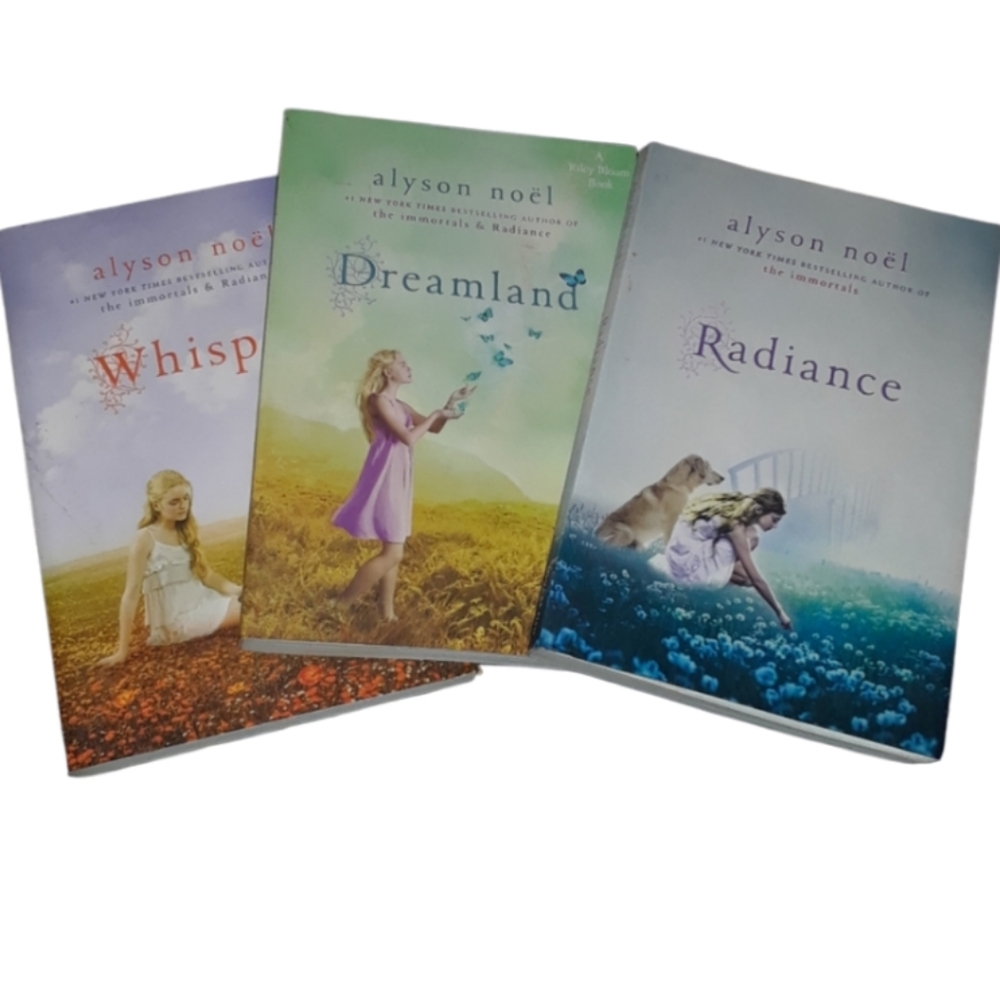 fantasy novel Riley Bloom book set by Alyson Noel - Picture 1 of 6